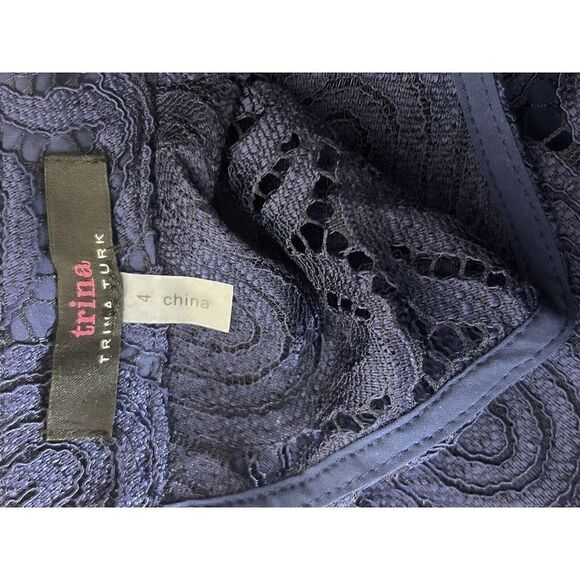 Trina Turk Lace Overlay Navy Blue Mini Dress Bell 3/4 Sleeve Sz 4 Holidays - Picture 8 of 9